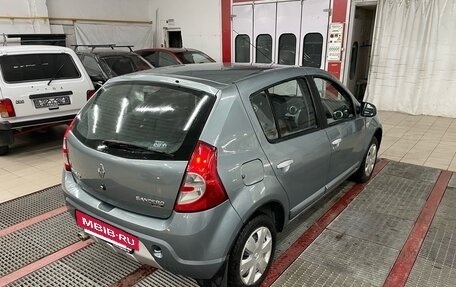 Renault Sandero I, 2012 год, 599 000 рублей, 2 фотография