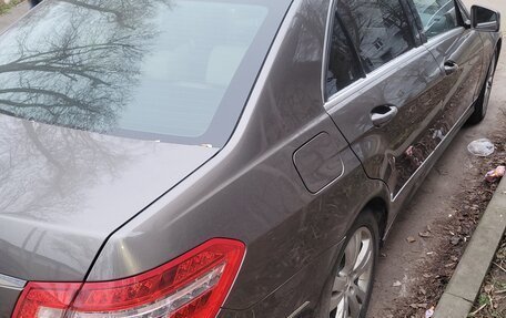 Mercedes-Benz E-Класс, 2010 год, 1 100 000 рублей, 6 фотография