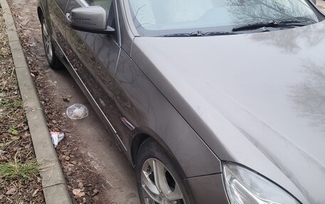 Mercedes-Benz E-Класс, 2010 год, 1 100 000 рублей, 3 фотография