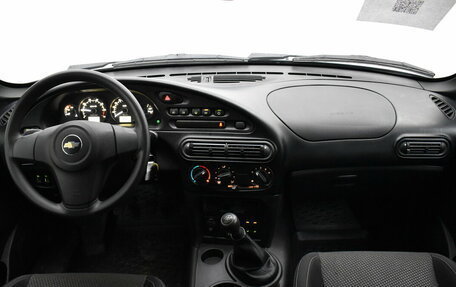 Chevrolet Niva I рестайлинг, 2017 год, 775 000 рублей, 5 фотография