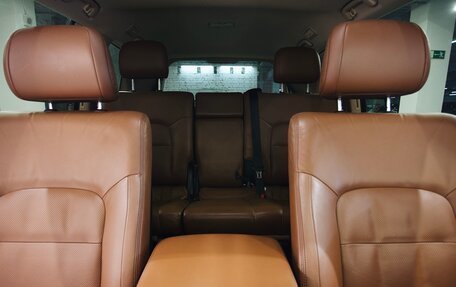 Toyota Land Cruiser 200, 2014 год, 4 750 000 рублей, 23 фотография