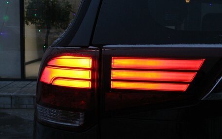 Mitsubishi Outlander III рестайлинг 3, 2017 год, 1 885 000 рублей, 12 фотография