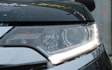 Mitsubishi Outlander III рестайлинг 3, 2017 год, 1 885 000 рублей, 11 фотография