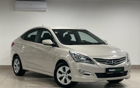 Hyundai Solaris II рестайлинг, 2015 год, 1 123 000 рублей, 3 фотография