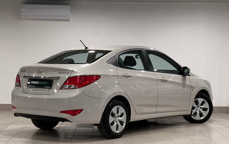 Hyundai Solaris II рестайлинг, 2015 год, 1 123 000 рублей, 2 фотография