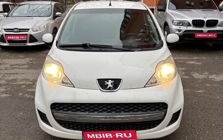 Peugeot 107 I рестайлинг, 2011 год, 600 000 рублей, 1 фотография