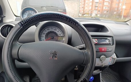 Peugeot 107 I рестайлинг, 2011 год, 600 000 рублей, 5 фотография