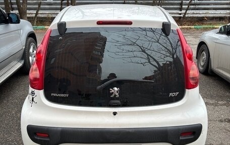 Peugeot 107 I рестайлинг, 2011 год, 600 000 рублей, 7 фотография