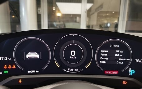 Porsche Taycan I, 2020 год, 11 990 000 рублей, 20 фотография