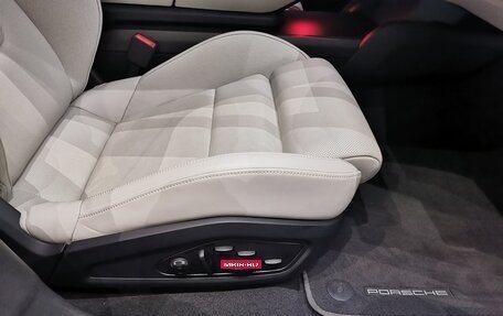 Porsche Taycan I, 2020 год, 11 990 000 рублей, 32 фотография