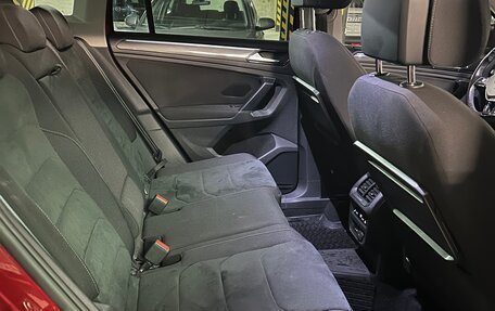 Volkswagen Tiguan II, 2018 год, 2 600 000 рублей, 14 фотография