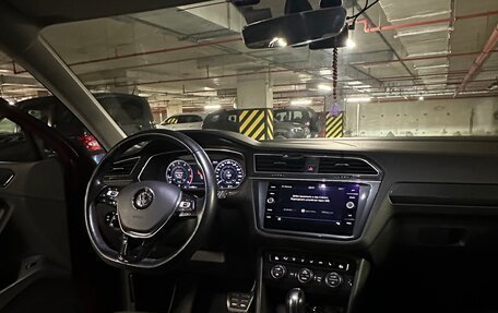 Volkswagen Tiguan II, 2018 год, 2 600 000 рублей, 12 фотография