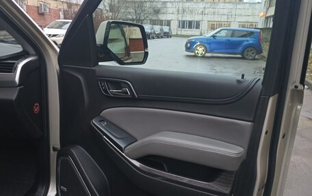 Chevrolet Tahoe IV, 2016 год, 2 999 000 рублей, 16 фотография