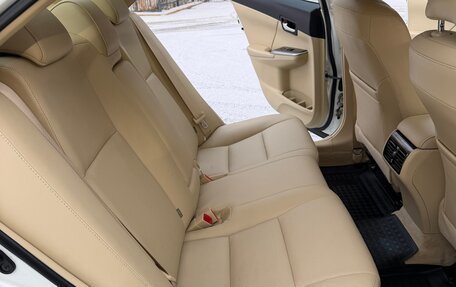 Toyota Camry, 2015 год, 2 300 000 рублей, 3 фотография