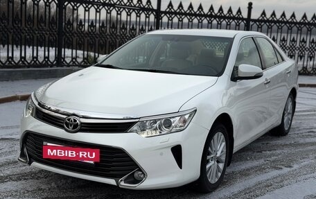 Toyota Camry, 2015 год, 2 300 000 рублей, 12 фотография