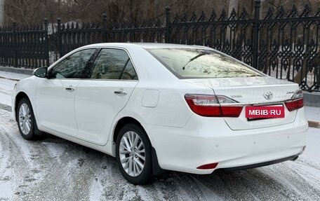 Toyota Camry, 2015 год, 2 300 000 рублей, 11 фотография