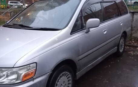 Nissan Bassara, 2001 год, 570 000 рублей, 1 фотография