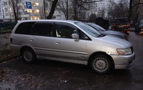 Nissan Bassara, 2001 год, 570 000 рублей, 2 фотография