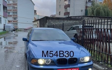 BMW 5 серия, 2003 год, 850 000 рублей, 1 фотография
