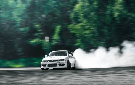 Toyota Mark II VIII (X100), 1997 год, 1 000 000 рублей, 1 фотография