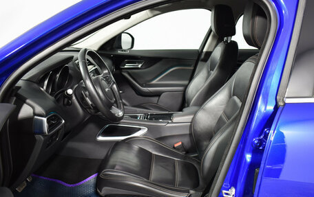 Jaguar F-Pace, 2018 год, 2 697 900 рублей, 10 фотография