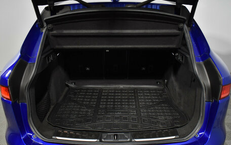 Jaguar F-Pace, 2018 год, 2 697 900 рублей, 20 фотография