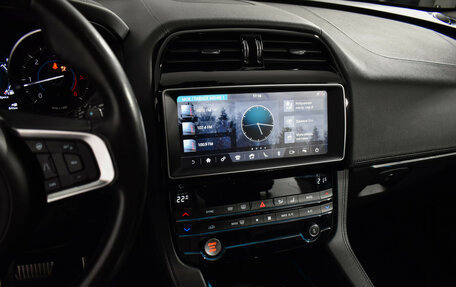 Jaguar F-Pace, 2018 год, 2 697 900 рублей, 17 фотография