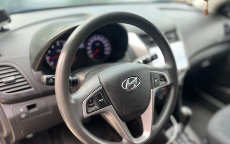 Hyundai Solaris II рестайлинг, 2016 год, 1 200 000 рублей, 13 фотография