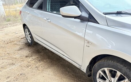 Hyundai Solaris II рестайлинг, 2013 год, 670 000 рублей, 7 фотография