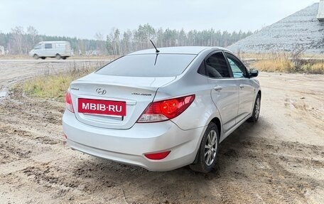 Hyundai Solaris II рестайлинг, 2013 год, 670 000 рублей, 11 фотография