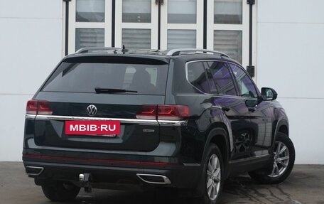 Volkswagen Teramont I, 2021 год, 4 180 000 рублей, 2 фотография