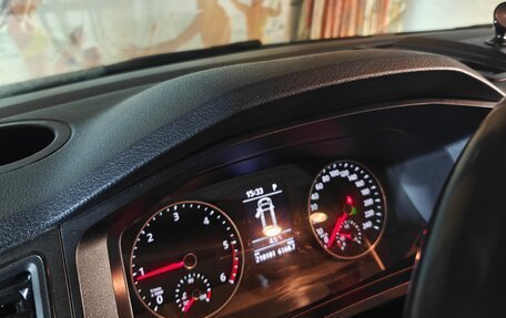 Volkswagen Caravelle T6 рестайлинг, 2019 год, 3 550 000 рублей, 7 фотография