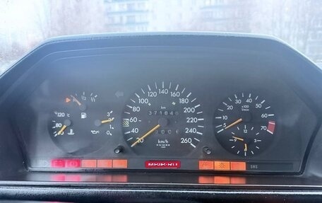 Mercedes-Benz E-Класс, 1995 год, 850 000 рублей, 12 фотография