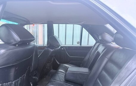 Mercedes-Benz E-Класс, 1995 год, 850 000 рублей, 19 фотография