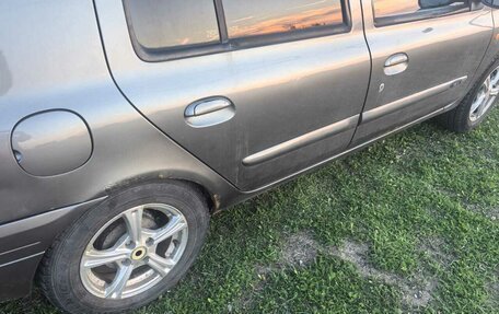 Renault Clio III, 2001 год, 250 000 рублей, 7 фотография