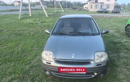 Renault Clio III, 2001 год, 250 000 рублей, 2 фотография