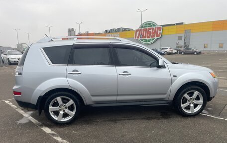 Mitsubishi Outlander III рестайлинг 3, 2008 год, 1 100 000 рублей, 6 фотография