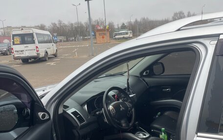 Mitsubishi Outlander III рестайлинг 3, 2008 год, 1 100 000 рублей, 8 фотография