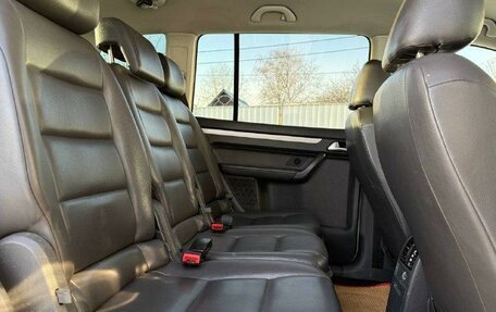 Volkswagen Touran III, 2009 год, 800 000 рублей, 7 фотография