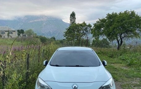 Renault Fluence I, 2011 год, 910 000 рублей, 1 фотография