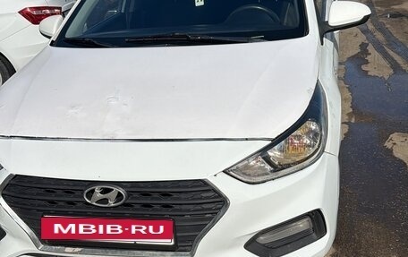 Hyundai Solaris II рестайлинг, 2017 год, 830 000 рублей, 5 фотография