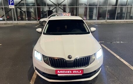 Skoda Octavia, 2019 год, 1 100 000 рублей, 4 фотография
