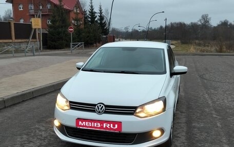 Volkswagen Polo VI (EU Market), 2013 год, 700 000 рублей, 3 фотография