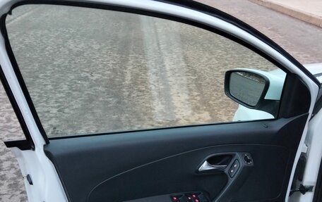 Volkswagen Polo VI (EU Market), 2013 год, 700 000 рублей, 16 фотография