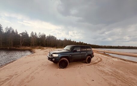Nissan Patrol, 2004 год, 2 300 000 рублей, 7 фотография