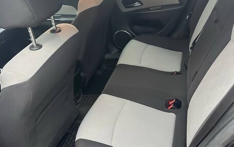 Chevrolet Cruze II, 2011 год, 600 000 рублей, 6 фотография