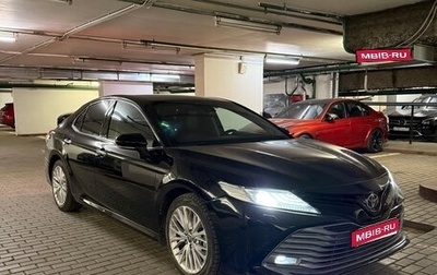 Toyota Camry, 2018 год, 2 850 000 рублей, 1 фотография