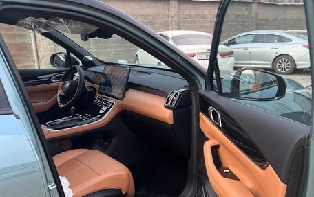 Geely Atlas, 2025 год, 2 850 000 рублей, 6 фотография