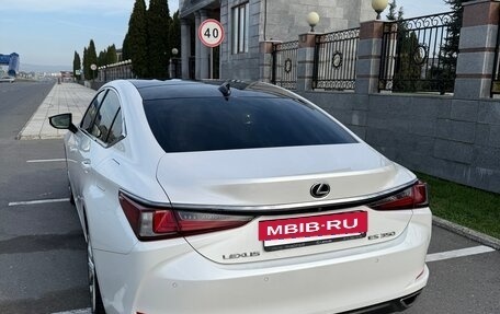 Lexus ES VII, 2019 год, 5 000 000 рублей, 16 фотография