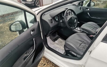 Peugeot 308 II, 2011 год, 400 000 рублей, 2 фотография